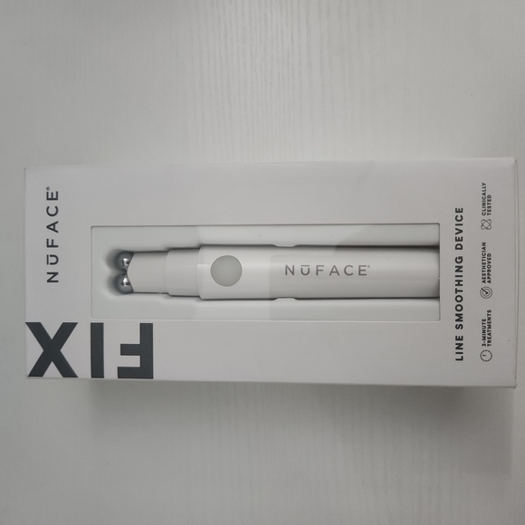 Nuface Fix Line Smoothing Device - Picture 1 of 4